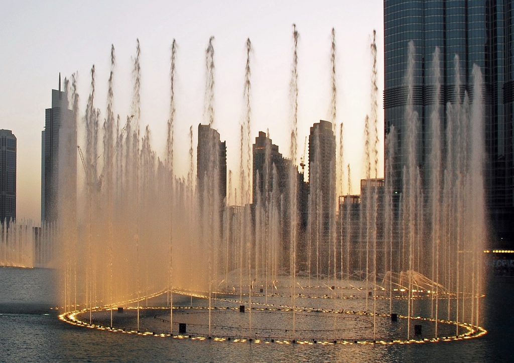 Dubain tanssiva suihkulähde