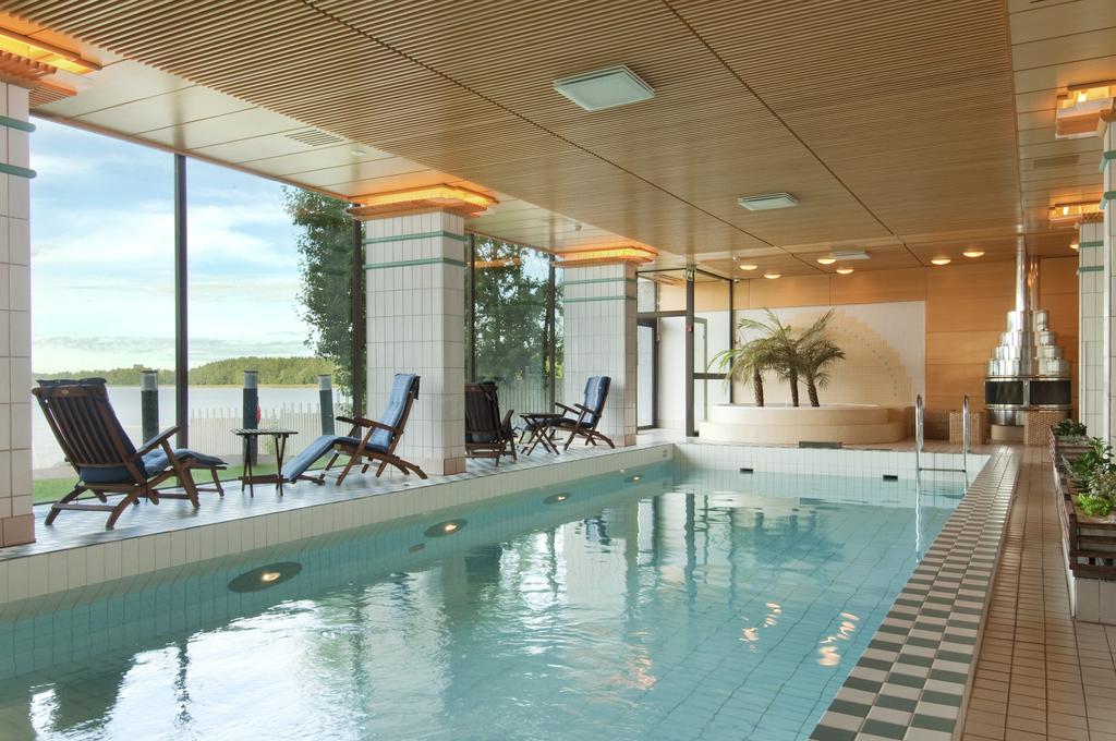 Hotelli Kalastajatorpan sauna - ja uima-allas.