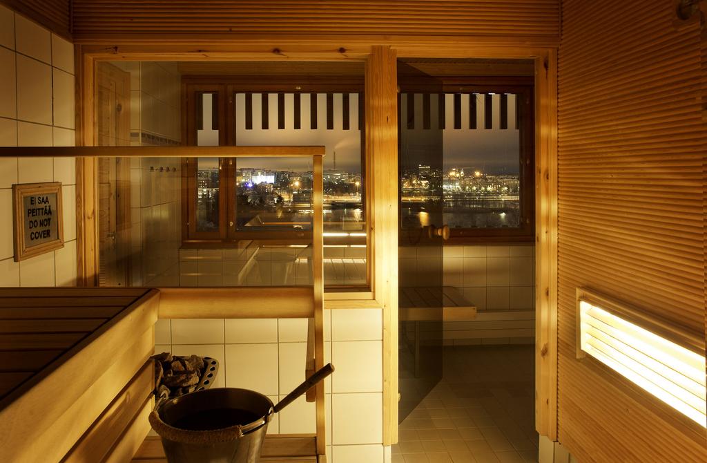 Scandic Simonkentän uima-allasosasto ja sauna