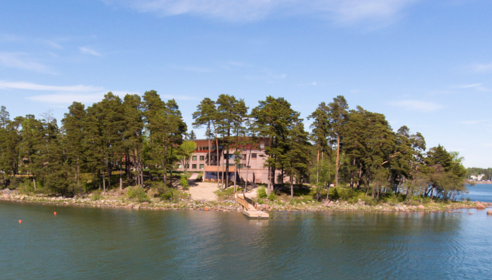 Hotel Hanasaaren ranta. Hotellisaunat Helsingissä