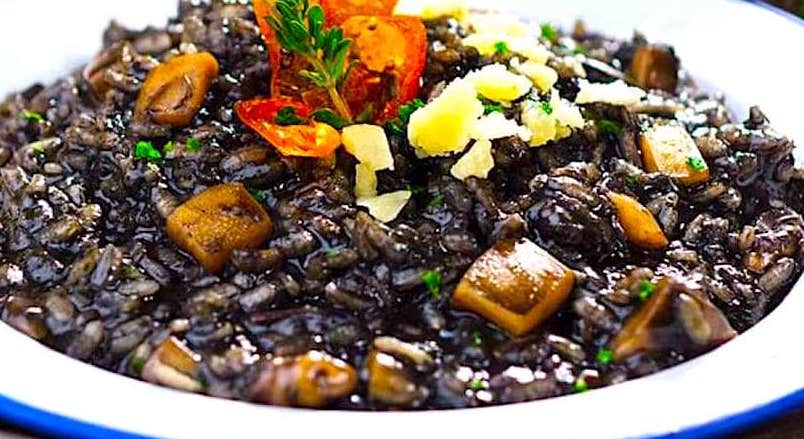 Musta äyriäisrisotto