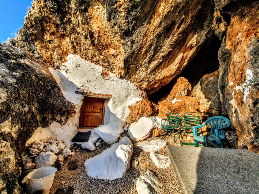 Luolakirkko Cave of Amartos